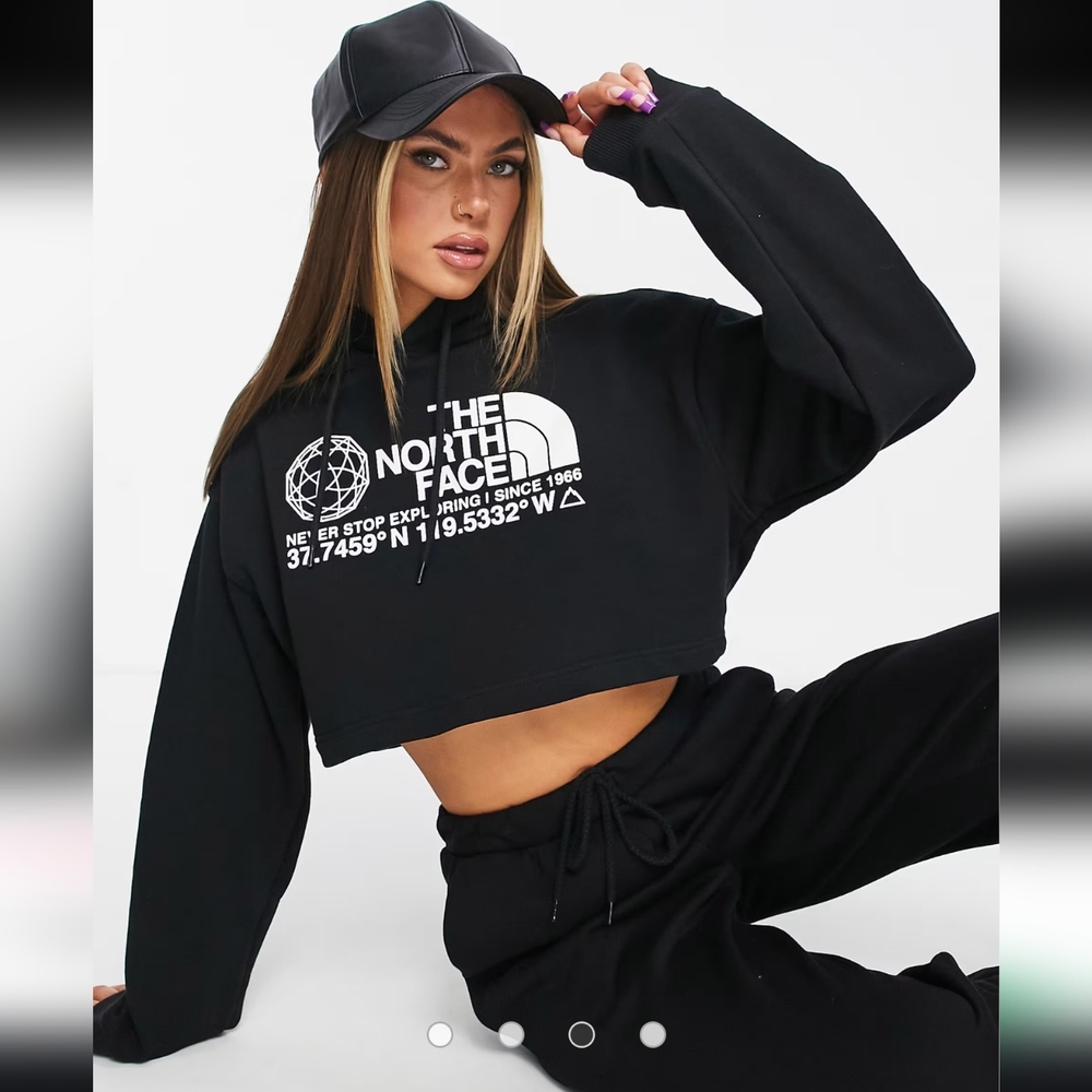 The North Face Women's Black Cropped Hoodie